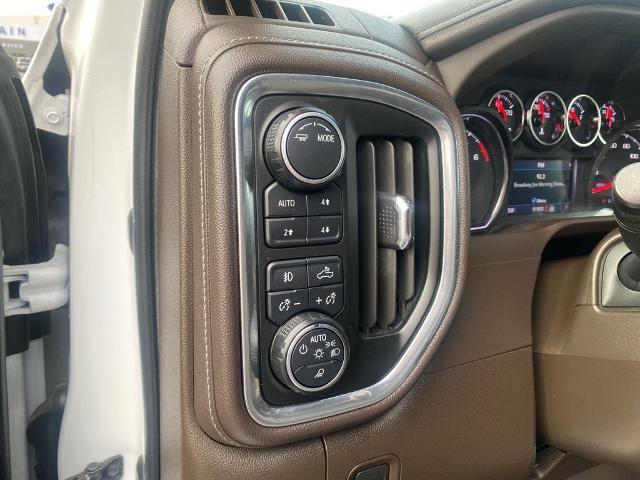 Used 2022 Chevrolet Silverado 2500 LTZ w/ LTZ Convenience Package image 16