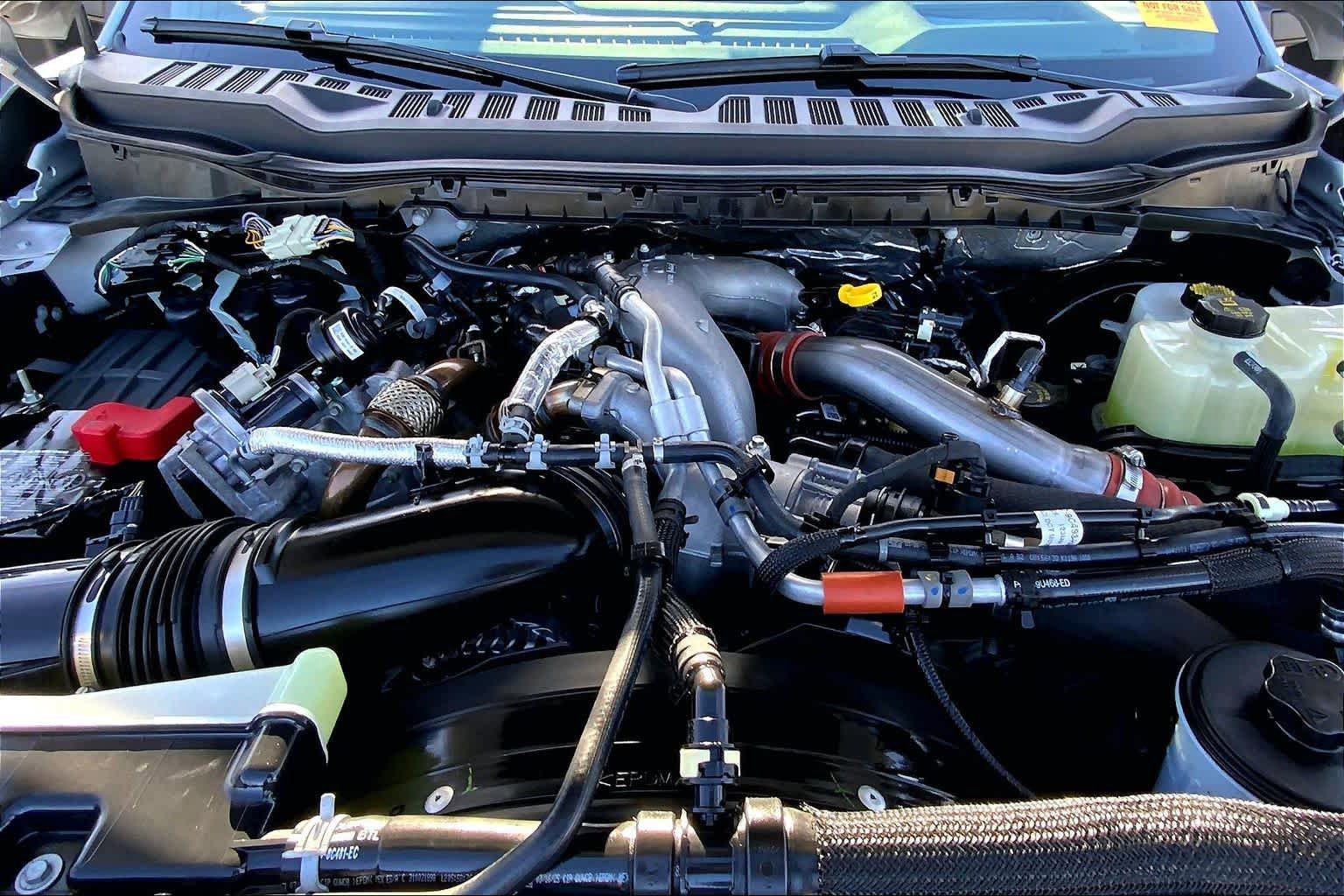 Certified 2025 Ford F250 Platinum AWD/4WD image 29