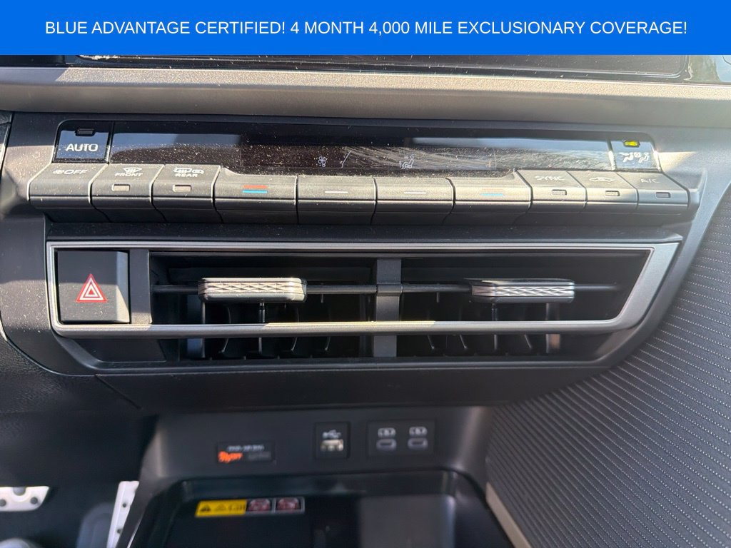 Used 2025 Toyota Camry SE FWD image 23