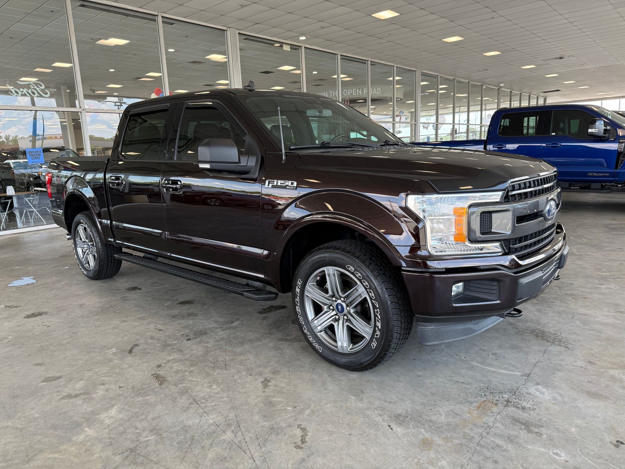 Certified 2019 Ford F150 XLT w/ Equipment Group 302A Luxury AWD/4WD image 6