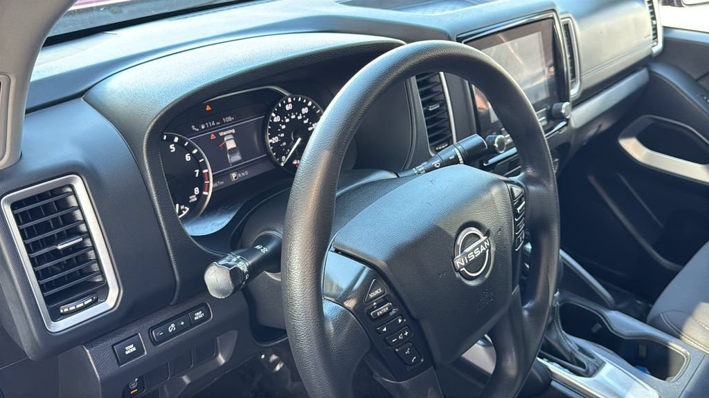 Used 2022 Nissan Frontier SV w/ Technology Package RWD image 20