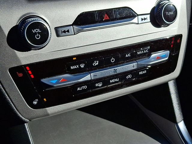 Certified 2022 Ford Explorer XLT w/ Equipment Group 202A image 17