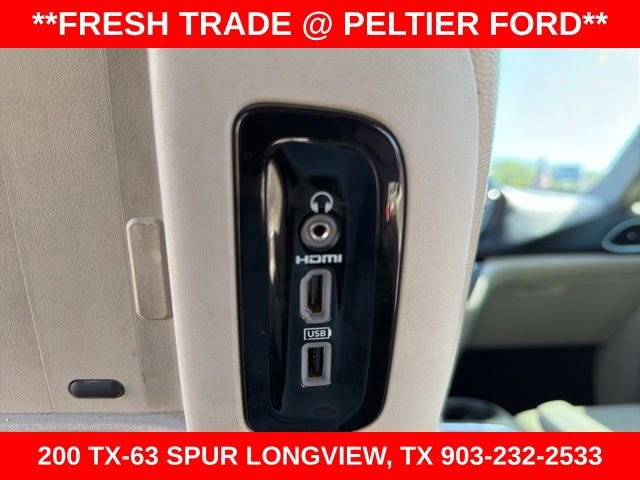 Used 2019 Chrysler Pacifica Touring-L Plus w/ Tire & Wheel Group image 16