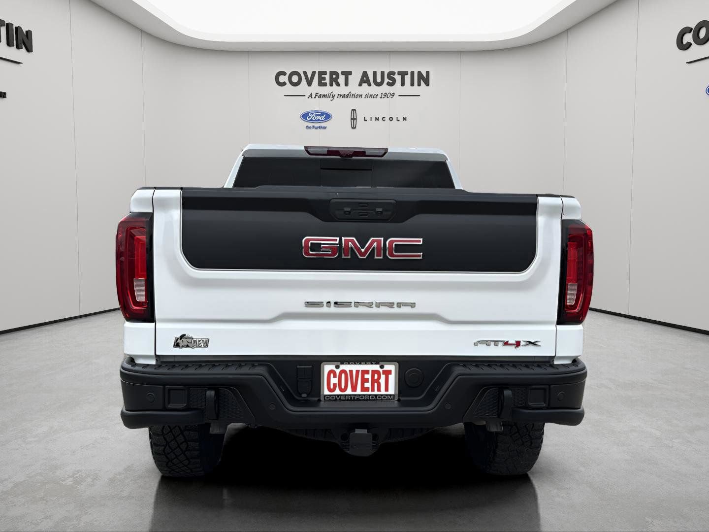 Used 2024 GMC Sierra 1500 AT4X w/ AT4X AEV Edition image 4