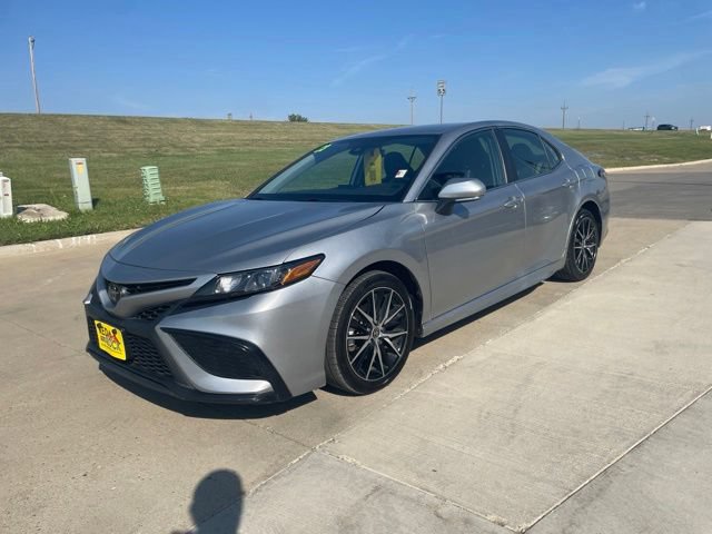 Used 2023 Toyota Camry SE FWD image 8