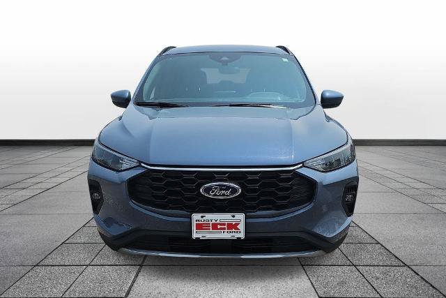 Certified 2025 Ford Escape ST-Line Select AWD/4WD image 2