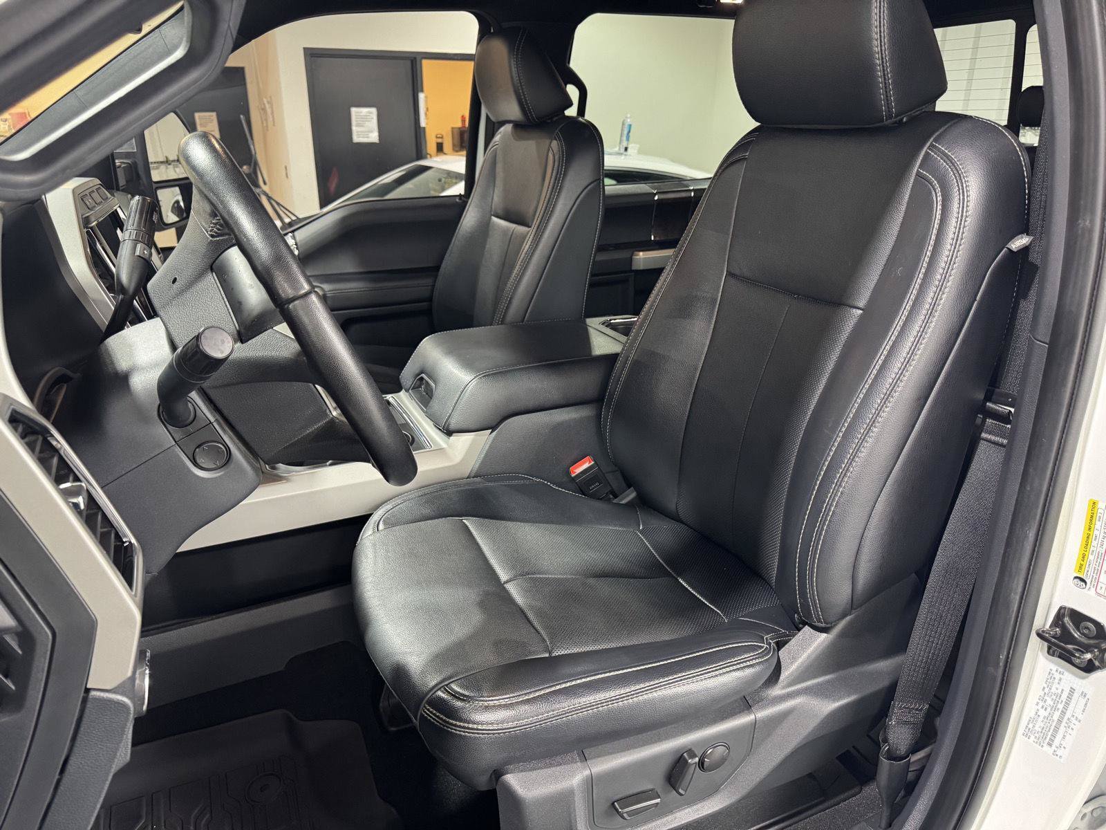 Certified 2022 Ford F350 Lariat w/ Lariat Ultimate Package AWD/4WD image 19