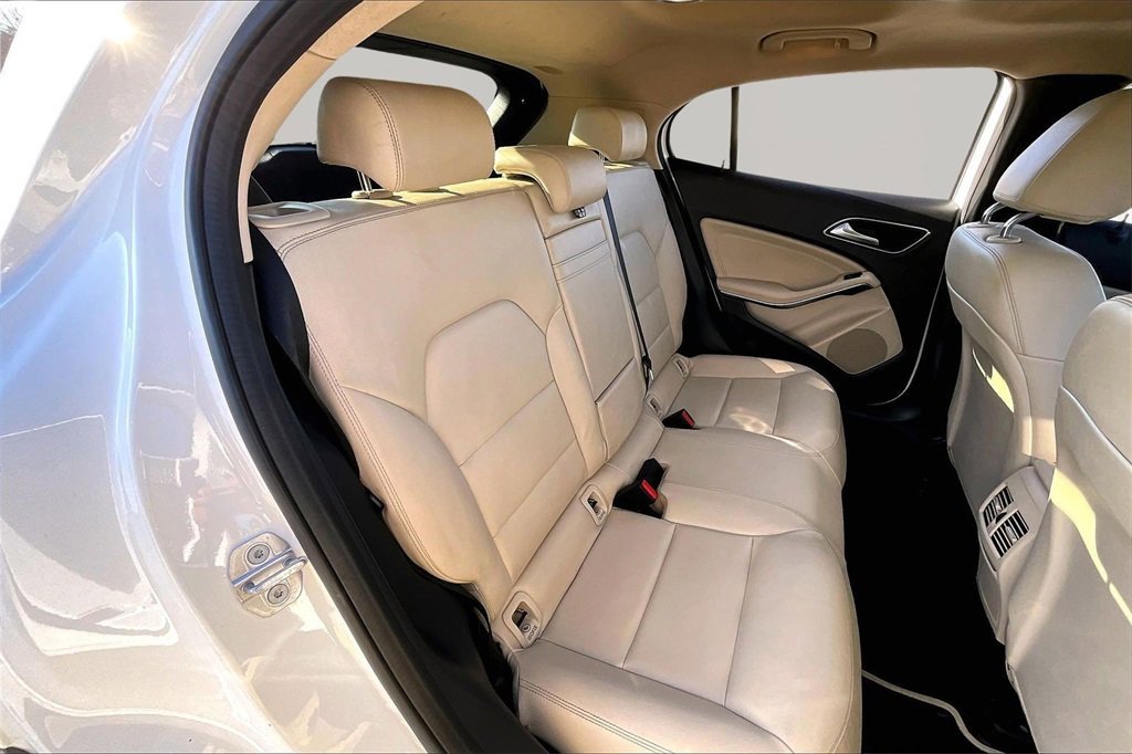 Used 2019 Mercedes-Benz GLA 250 4MATIC image 27