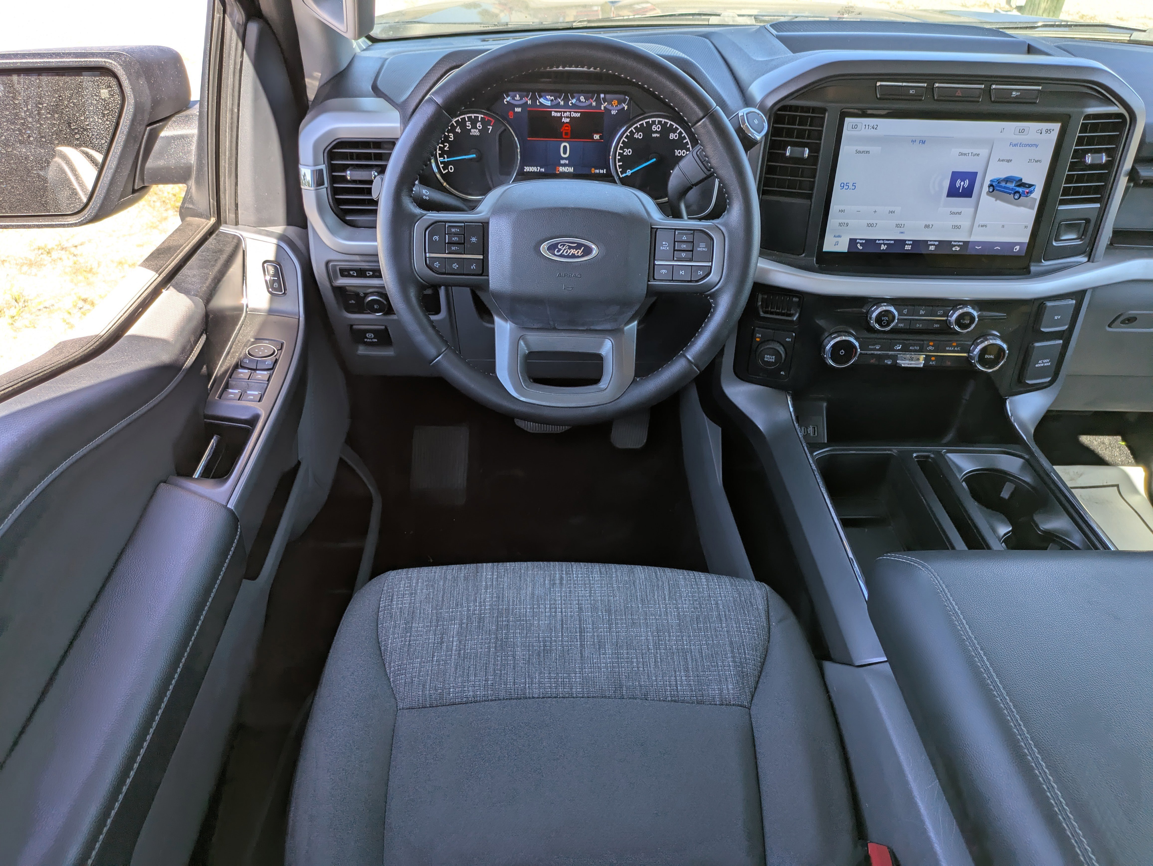 Certified 2022 Ford F150 XLT w/ Equipment Group 302A High image 17