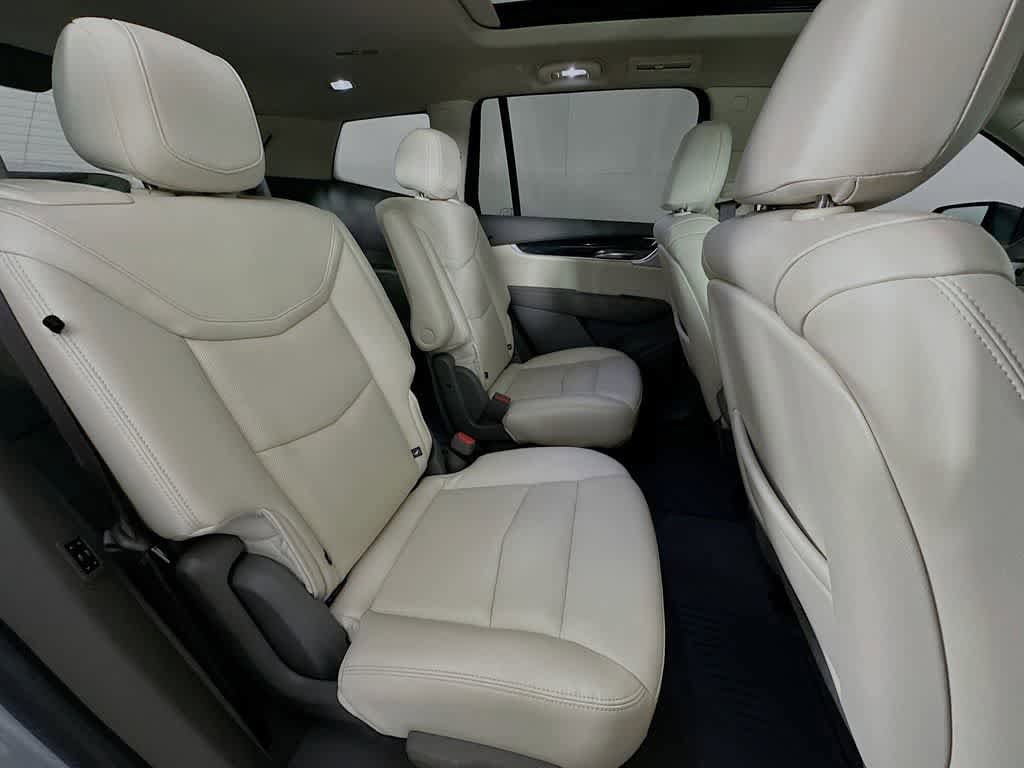Used 2024 Cadillac XT6 Premium Luxury AWD/4WD image 33