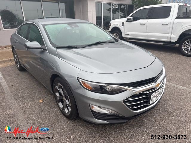Used 2025 Chevrolet Malibu LT FWD image 1