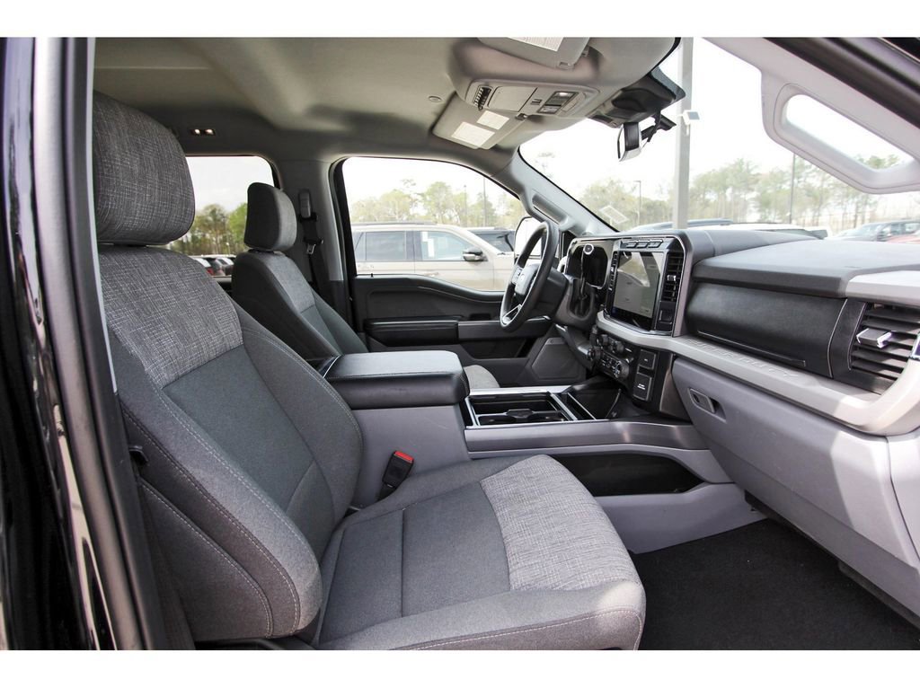 Certified 2024 Ford F250 XLT w/ Black Appearance Package image 25