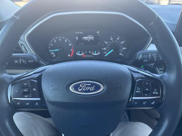 Certified 2022 Ford Escape SE w/ Cold Weather Package AWD/4WD image 18