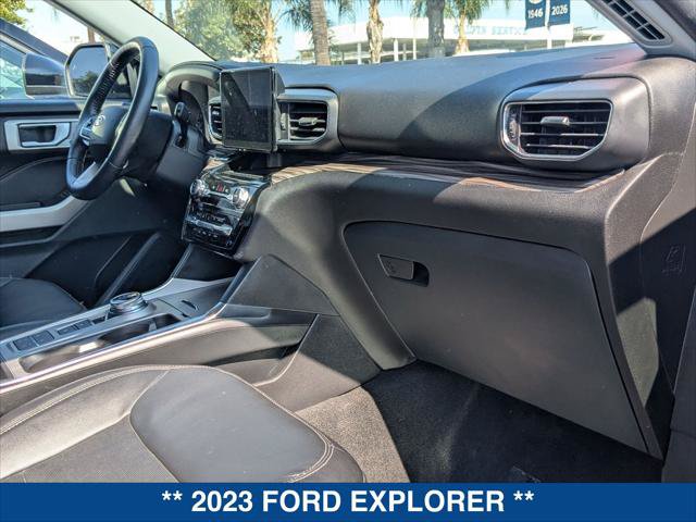 Certified 2023 Ford Explorer Limited w/ Equipment Group 301A RWD image 23