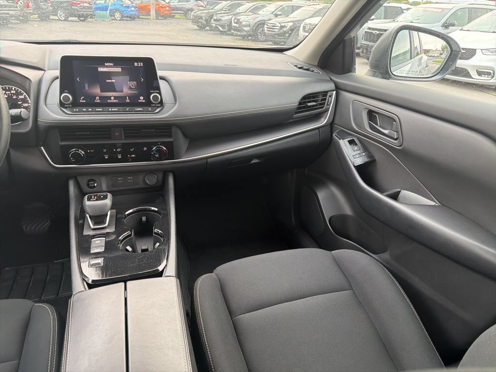 Used 2024 Nissan Rogue S FWD image 22