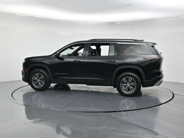 Used 2025 Chevrolet Traverse LT AWD/4WD image 7