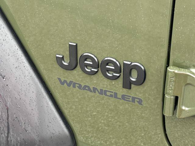Used 2021 Jeep Wrangler Sport AWD/4WD image 16