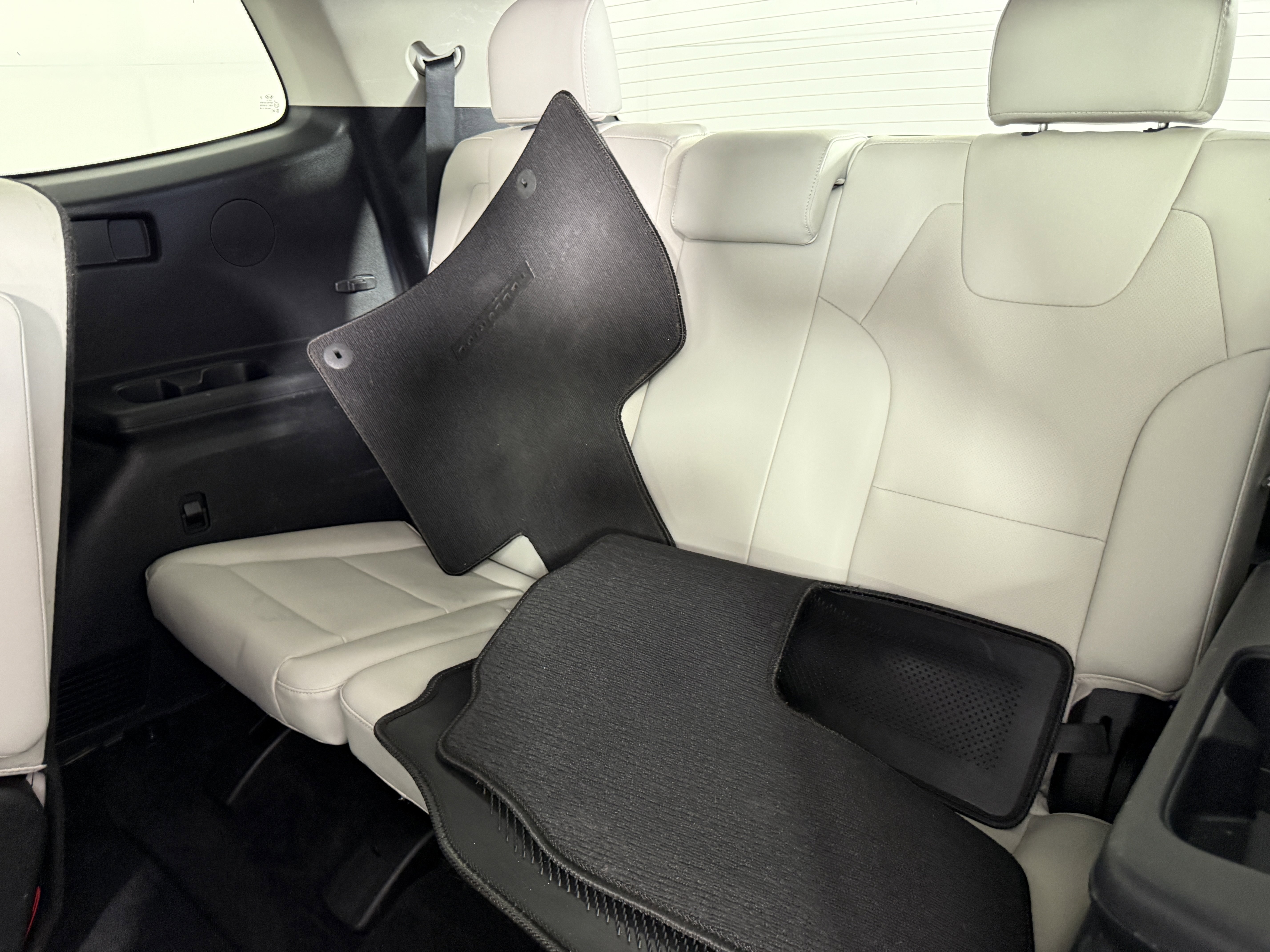 Used 2020 Kia Telluride S image 15