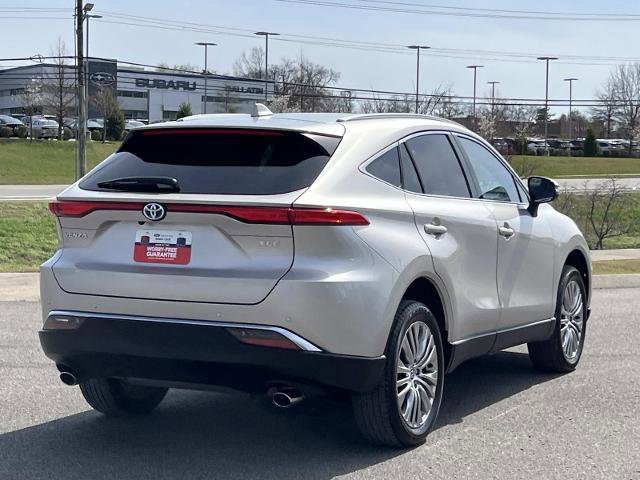 Used 2023 Toyota Venza XLE image 5