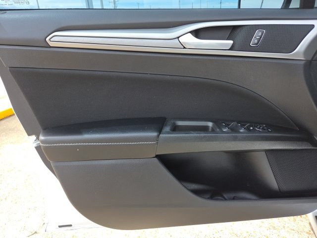Certified 2020 Ford Fusion SE FWD image 27