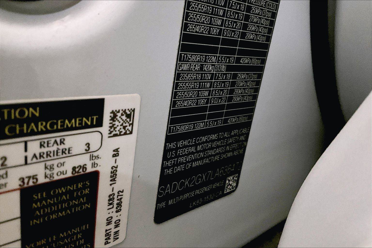 Used 2020 Jaguar F-PACE Prestige image 32