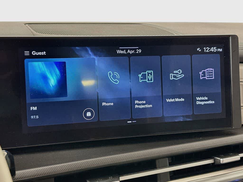 Used 2025 Hyundai Santa Fe SEL FWD image 16