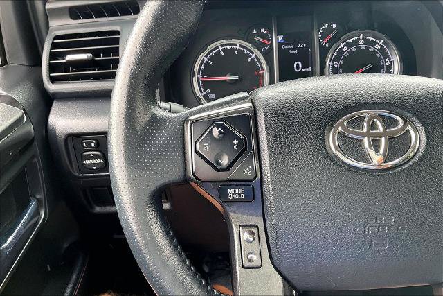 Used 2022 Toyota 4Runner TRD Off-Road AWD/4WD image 18