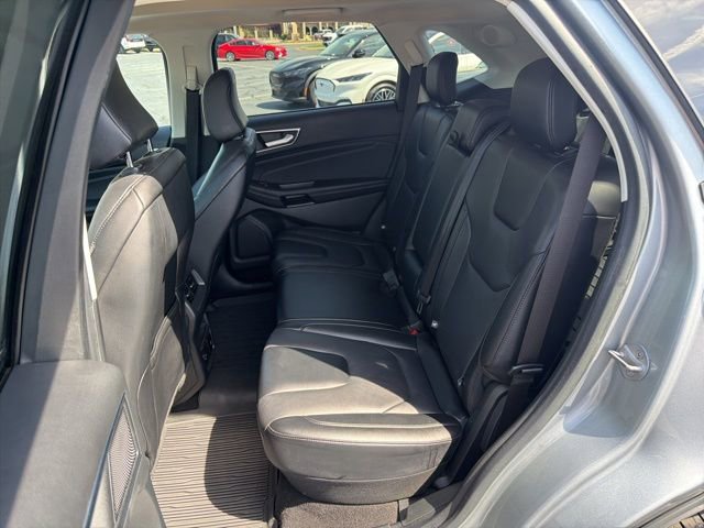 Certified 2022 Ford Edge Titanium AWD/4WD image 20