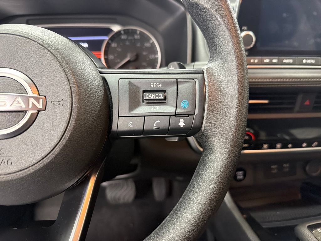 Used 2024 Nissan Rogue SV FWD image 21