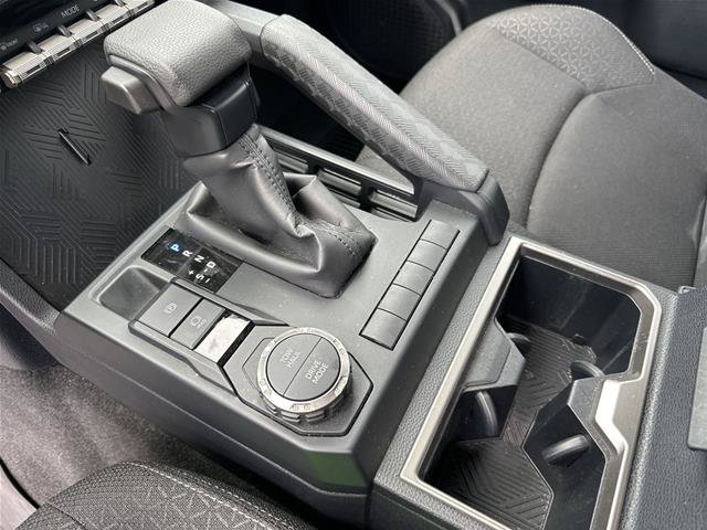 Used 2025 Toyota 4Runner SR5 RWD image 19