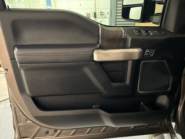 Certified 2020 Ford F250 Lariat w/ Lariat Value Package image 16