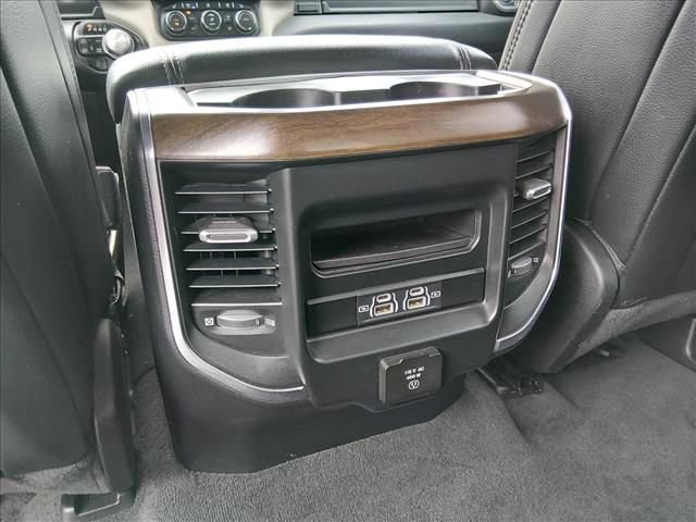 Used 2022 RAM 1500 Laramie AWD/4WD image 13