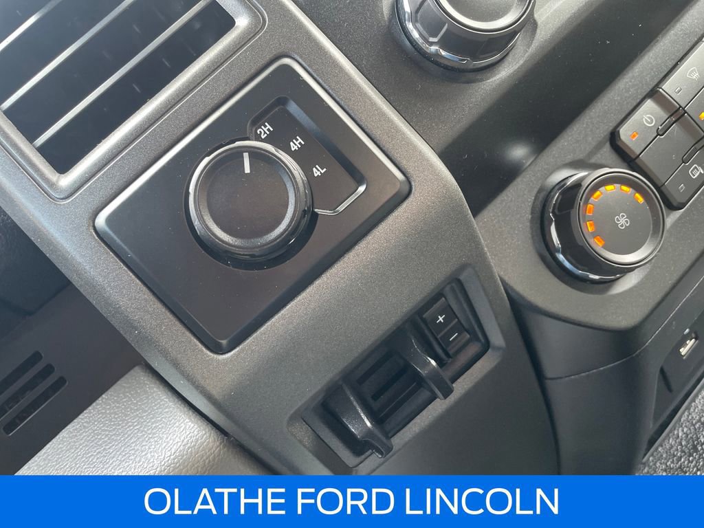 Certified 2019 Ford F350 XL w/ Power Equipment Group image 30