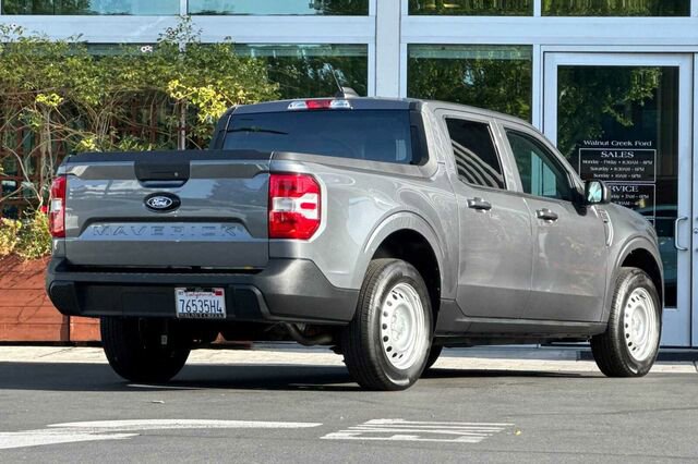 Certified 2025 Ford Maverick XL FWD image 4