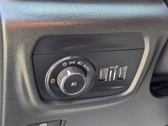 Used 2023 Jeep Grand Cherokee L Overland w/ Luxury Tech Group IV RWD image 19
