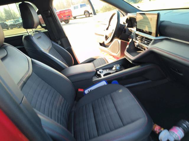 Certified 2025 Ford Explorer ST-Line AWD/4WD image 17