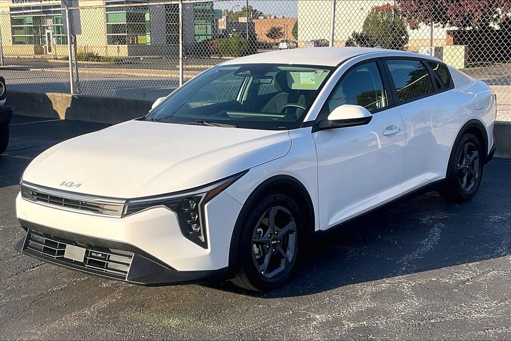 Used 2026 Kia K4 FWD image 11