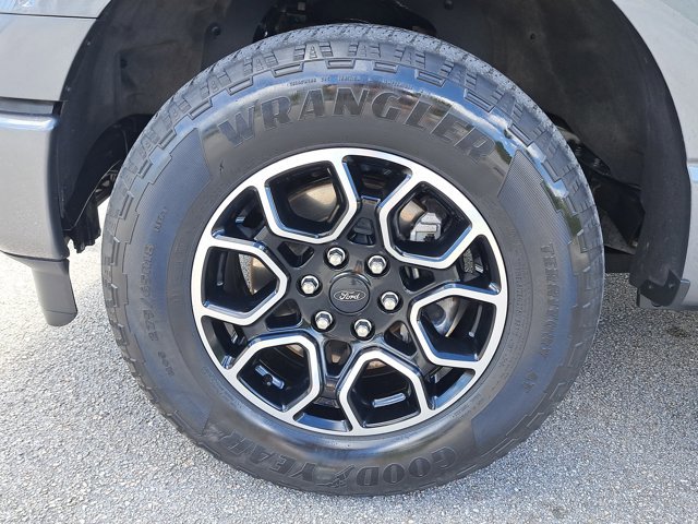 Certified 2022 Ford F150 XLT w/ Equipment Group 302A High image 4