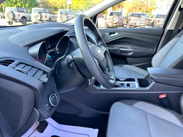 Certified 2018 Ford Escape SE w/ SE Sync 3 Package FWD image 33