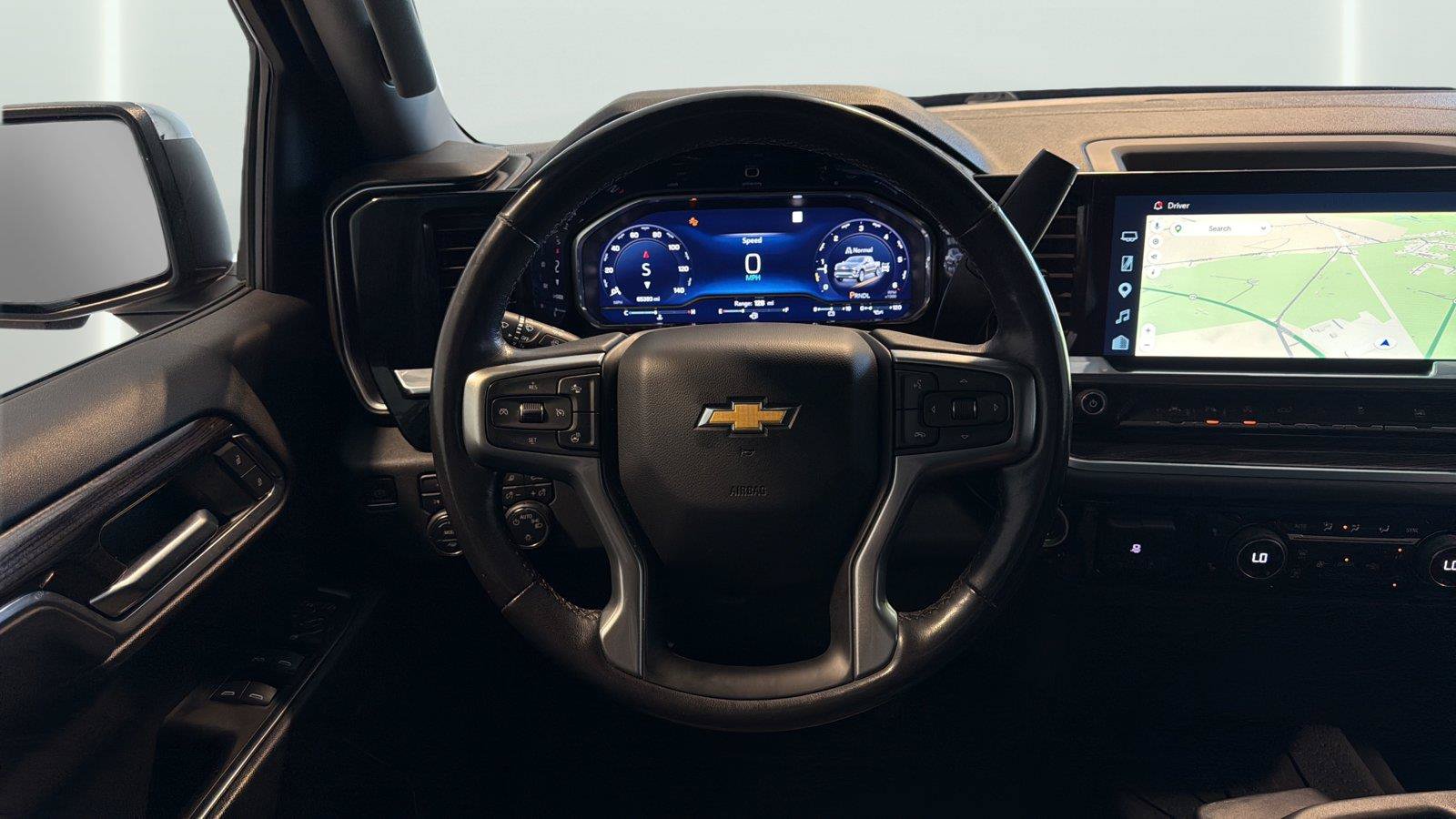 Used 2022 Chevrolet Silverado 1500 LT w/ Safety Package AWD/4WD image 13