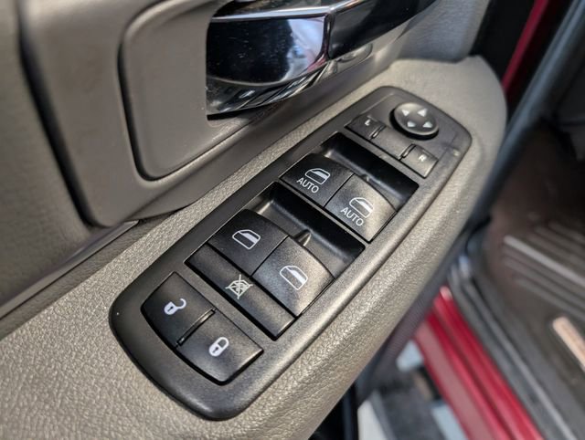 Used 2019 RAM 1500 Classic Warlock AWD/4WD image 12