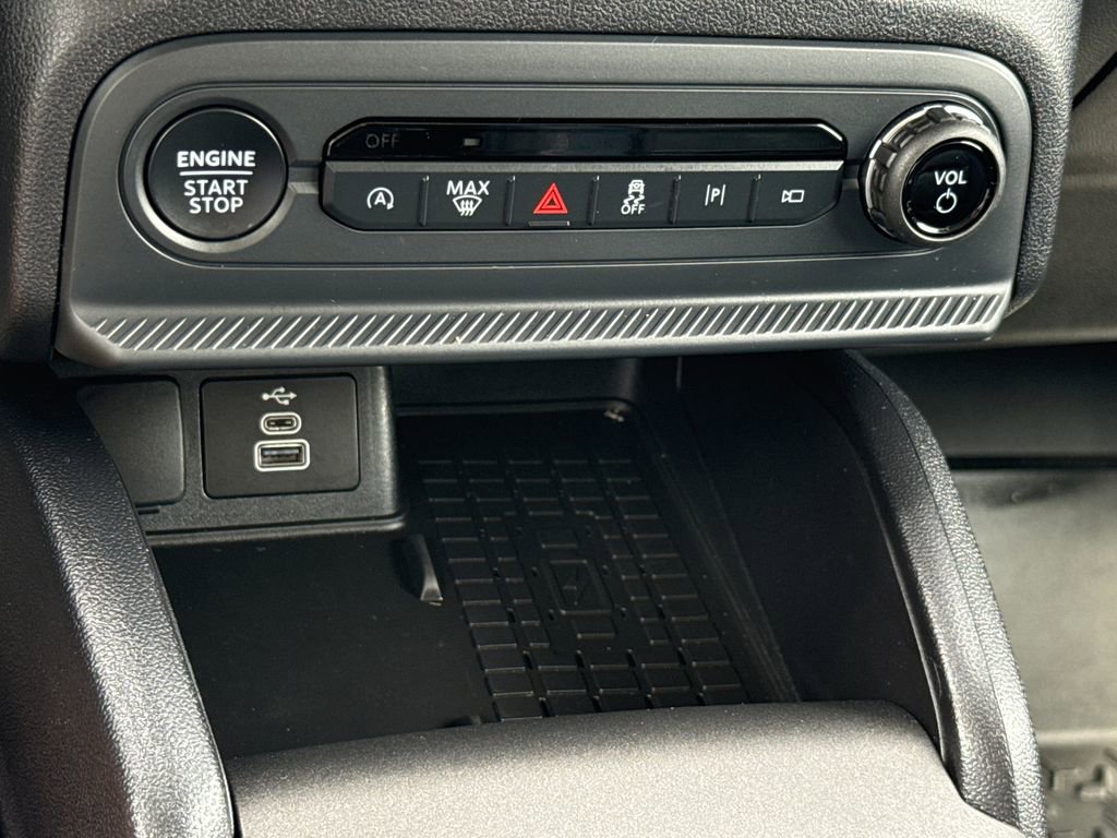 Certified 2025 Ford Bronco Sport Outer Banks w/ Outer Banks Tech Package+ AWD/4WD image 22