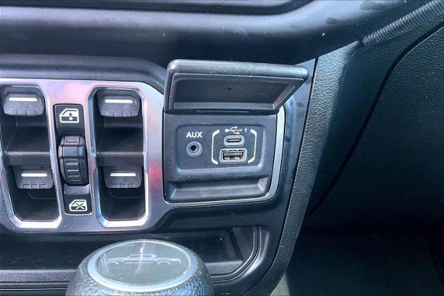 Used 2023 Jeep Gladiator Sport AWD/4WD image 32