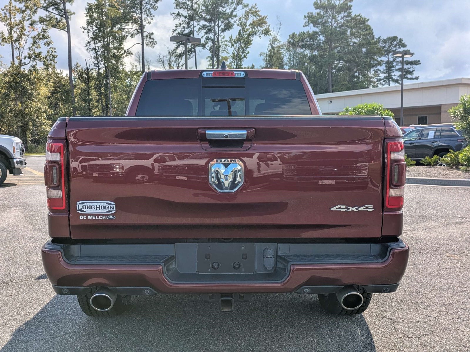 Used 2022 RAM 1500 Limited w/ Body Color Bumper Group AWD/4WD image 5