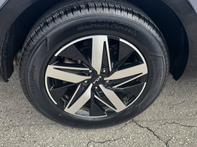 Used 2022 Kia Sorento S w/ Panoramic Sunroof Package FWD image 7