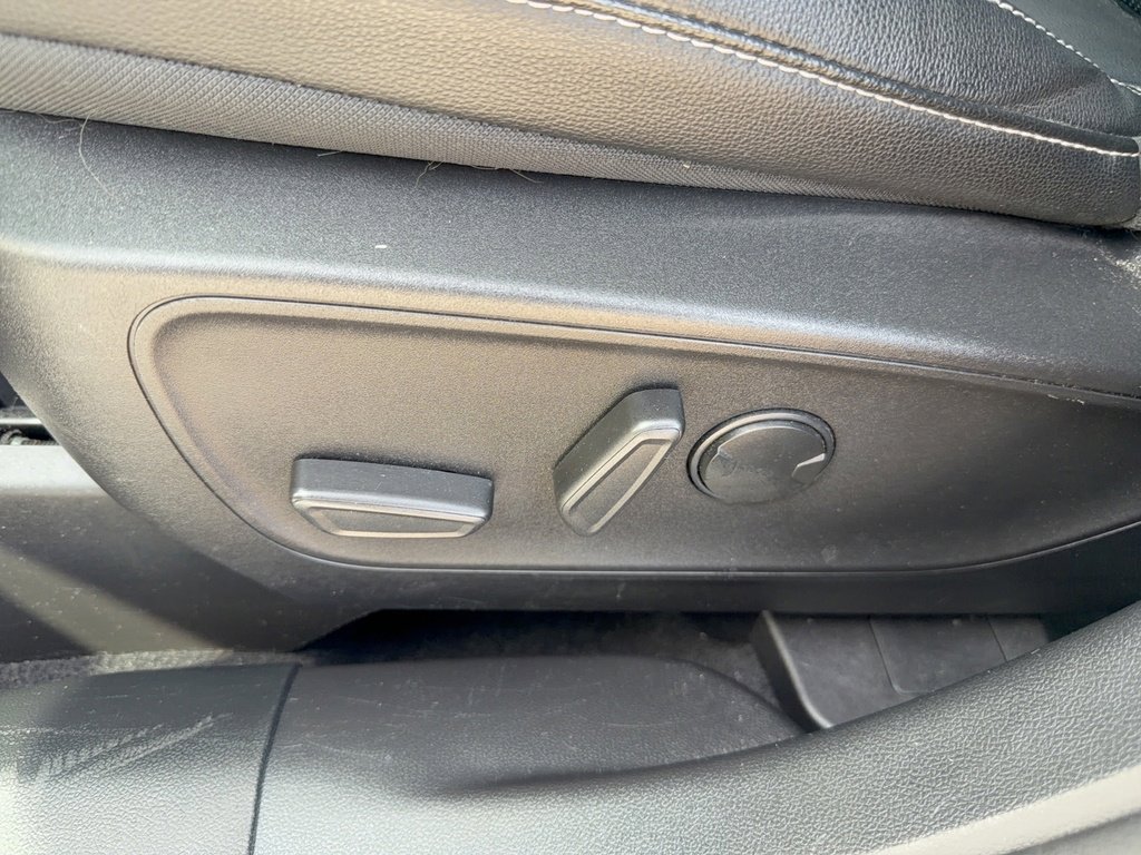 Certified 2022 Ford Escape SEL image 33