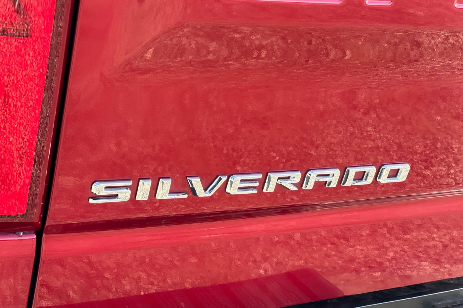 Used 2020 Chevrolet Silverado 1500 High Country w/ Technology Package image 27