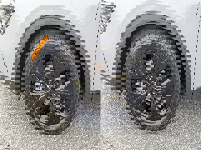 Used 2025 Kia Sportage X-Line w/ Premium Package image 11