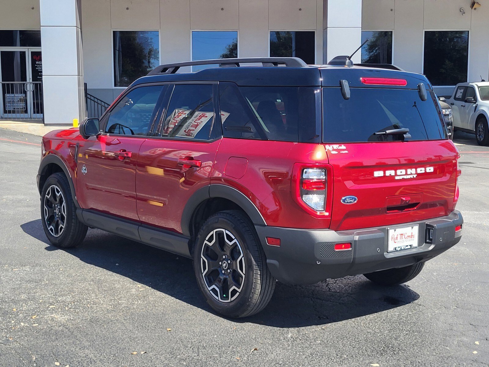 Certified 2025 Ford Bronco Sport Outer Banks w/ Outer Banks Tech Package+ image 5