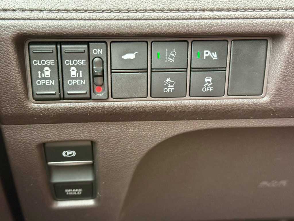 Used 2018 Honda Odyssey Touring image 29